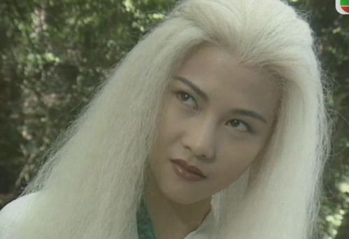 《白发魔女传:蔡少芬版经典演绎的江湖绝恋》